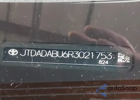 2024 Toyota Prius Le Awd-E из США, поврежденный, VIN JTDADABU6R3021753